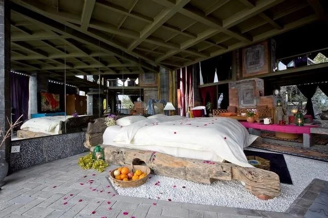 YangLiPing Art Hotel