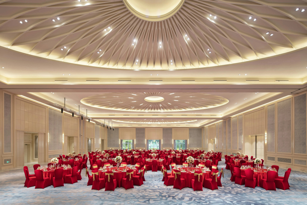 Hilton Dalian Golden Pebble Beach Resort