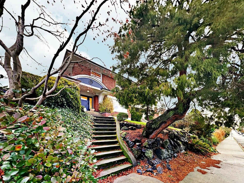 Chic Seattle Queen Anne  W/view 3 Bedroom Home