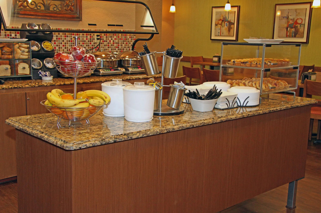 Best Western PLUS Universal Inn
