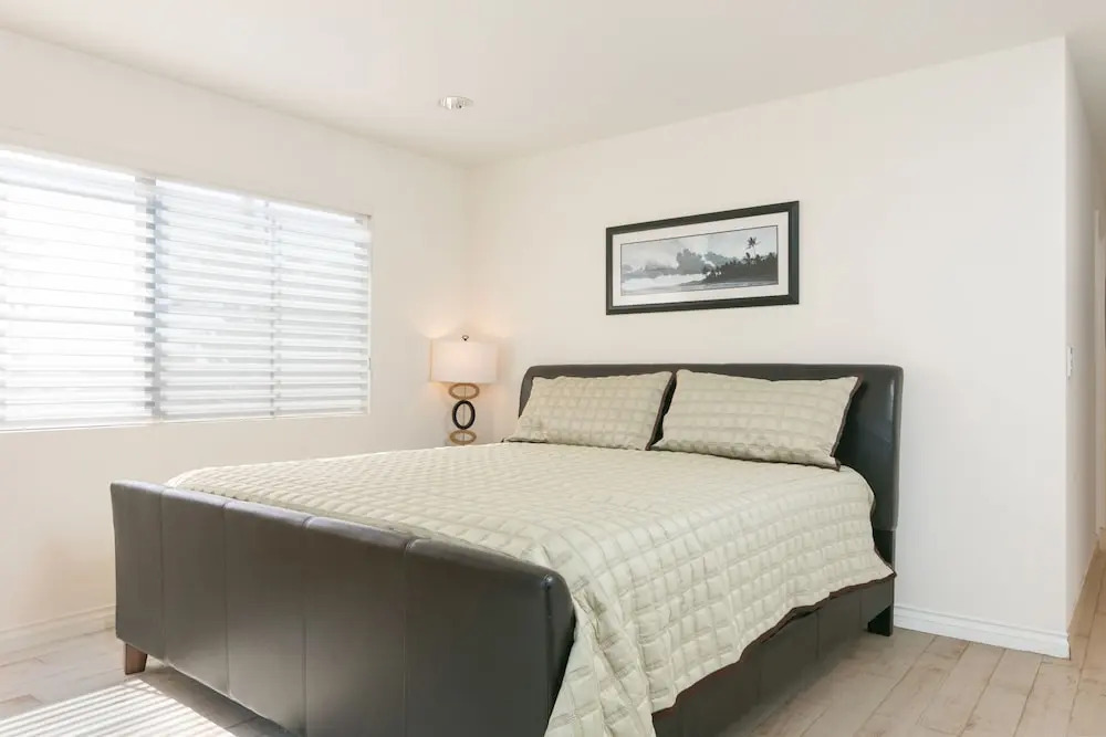 2925 Pierpont Blvd Home