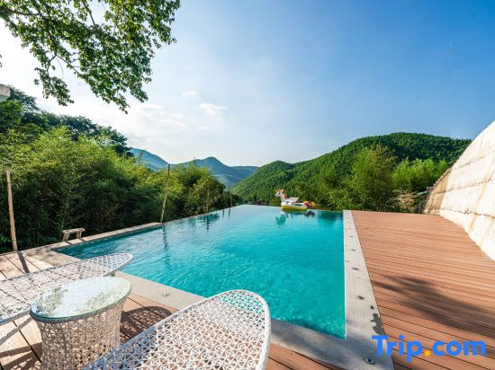 YoLo Qingdie Wu·Linya Yunshu B&B