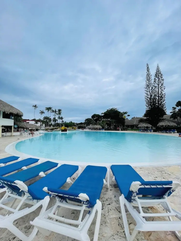 Modern 1BR w/ Balcony View – Marien, Puerto Plata