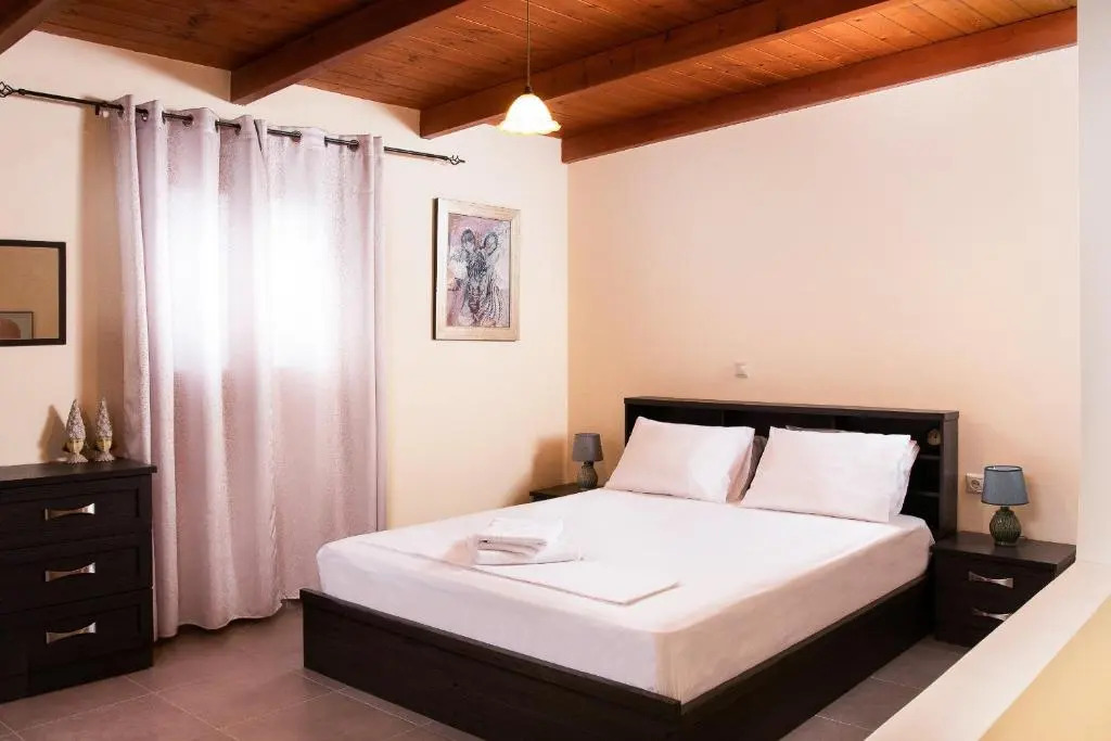 Petrakis House