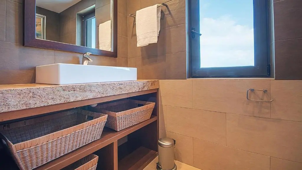 TarracoHomes, TH52 Villa Lighthouse con Piscina Privada, Terraza, y Vistas al Mar