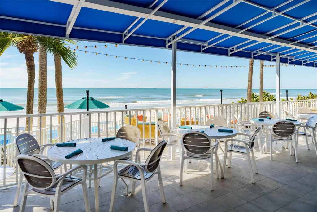 DoubleTree Beach Resort by Hilton Tampa Bay - North Redington Beach