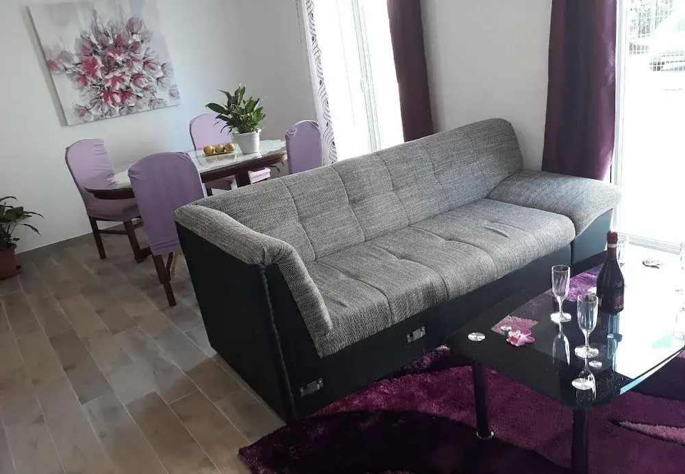 Memi - Great Location, Modern & Parking - A1 Marin
