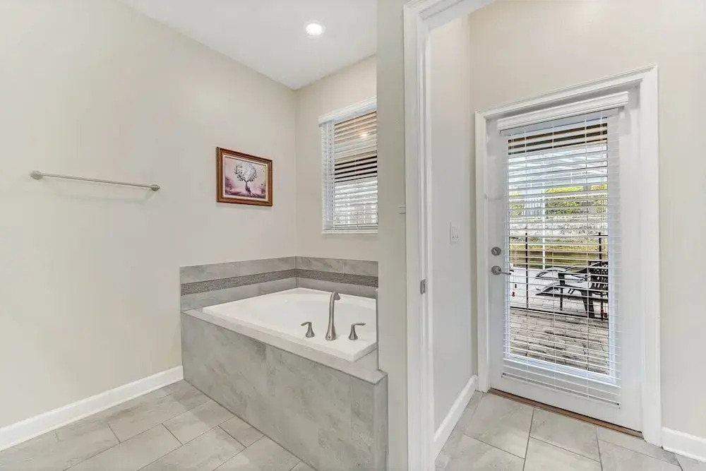 9032SD Lux 9Br Villa Close 2 Disney Pool Spa