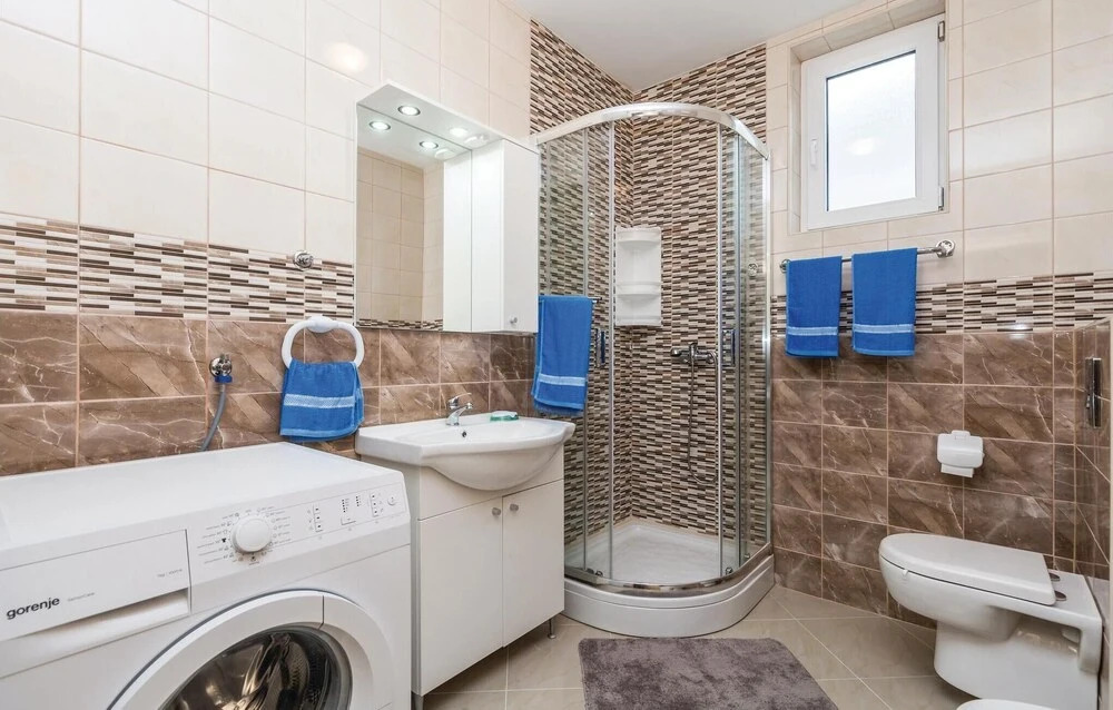 Awesome Apartment in Bresca With Wifi and 2 Bedrooms