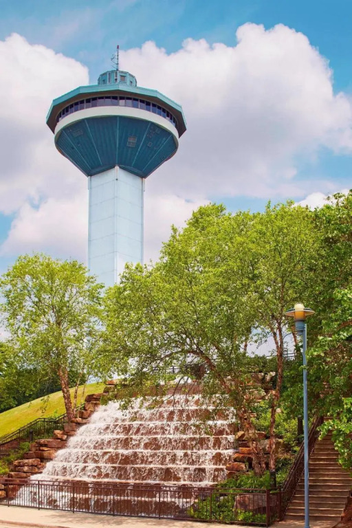 Renaissance Shoals Resort & Spa