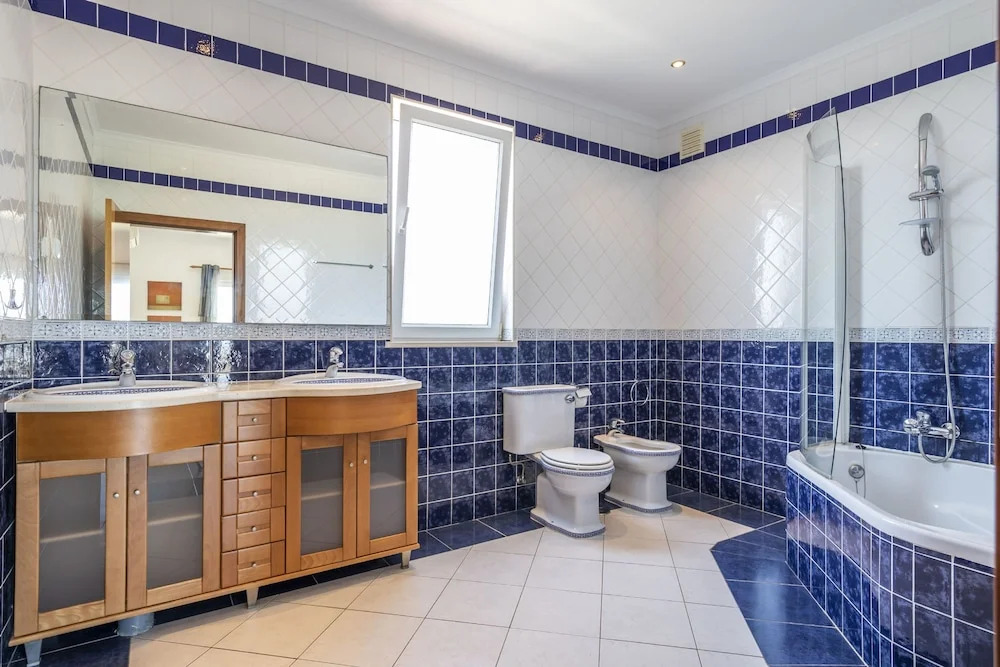 Villa Nina With 4 Bedrooms and 4 Bathrooms
