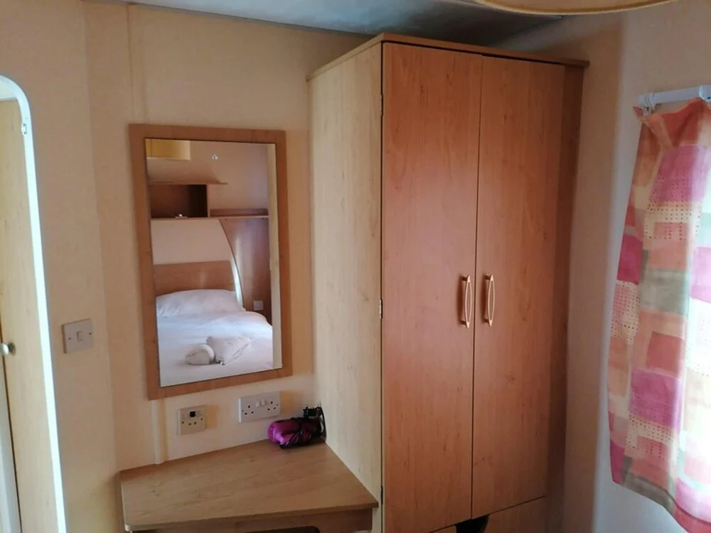 Delightful 3-bed Caravan With Fireplace, Wifi, BBQ