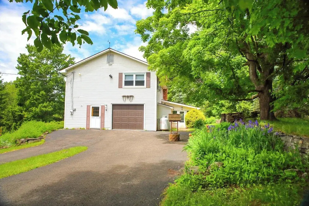Vacation Rental Home ~ 2 Mi to Windham Mountain!