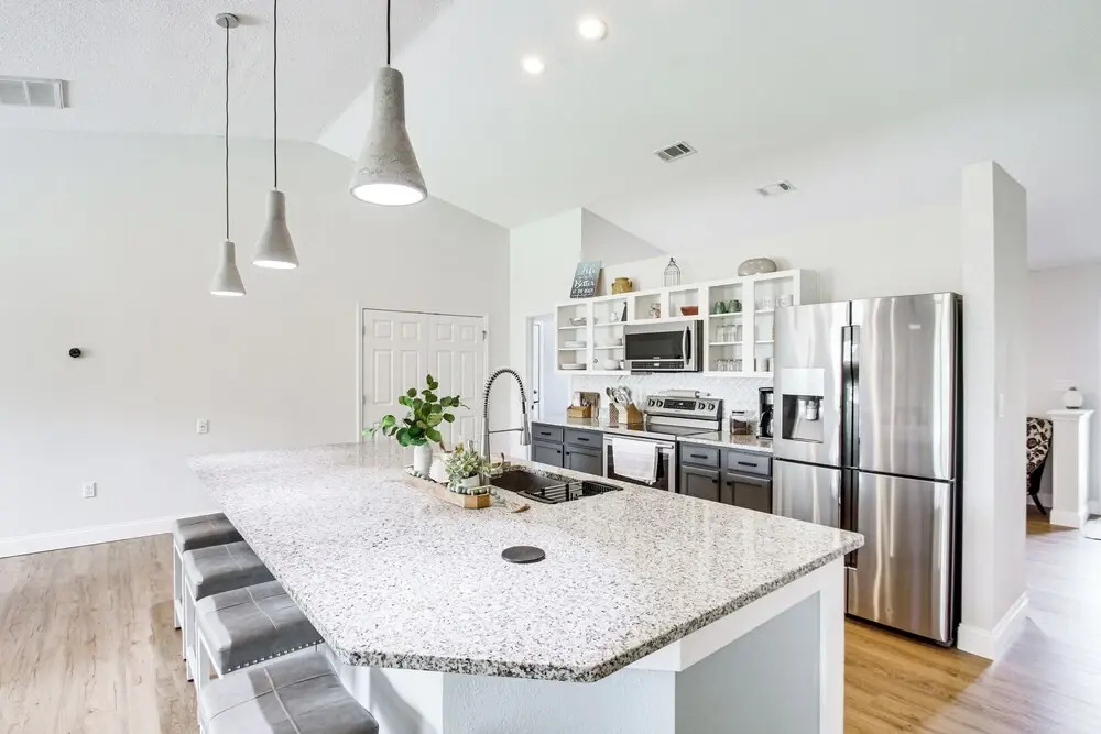 Stylish Navarre House w/ Patio: 4 Mi to Beach!