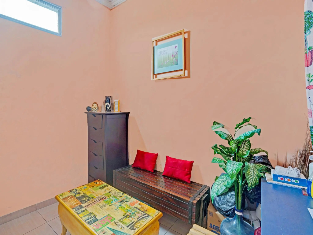 Dhoho Family Guest House by Oyo Rooms