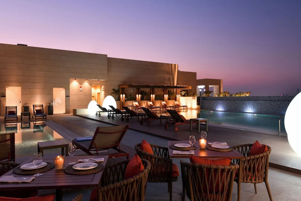 Le Mirage Downtown
