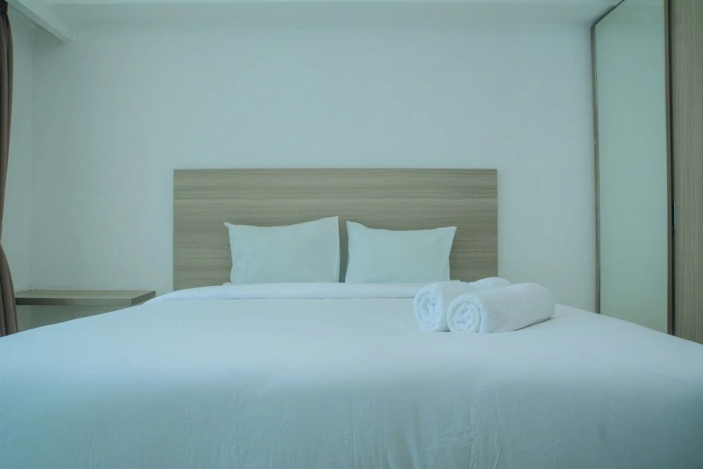 Best Price Studio at Tamansari the Hive Apartment