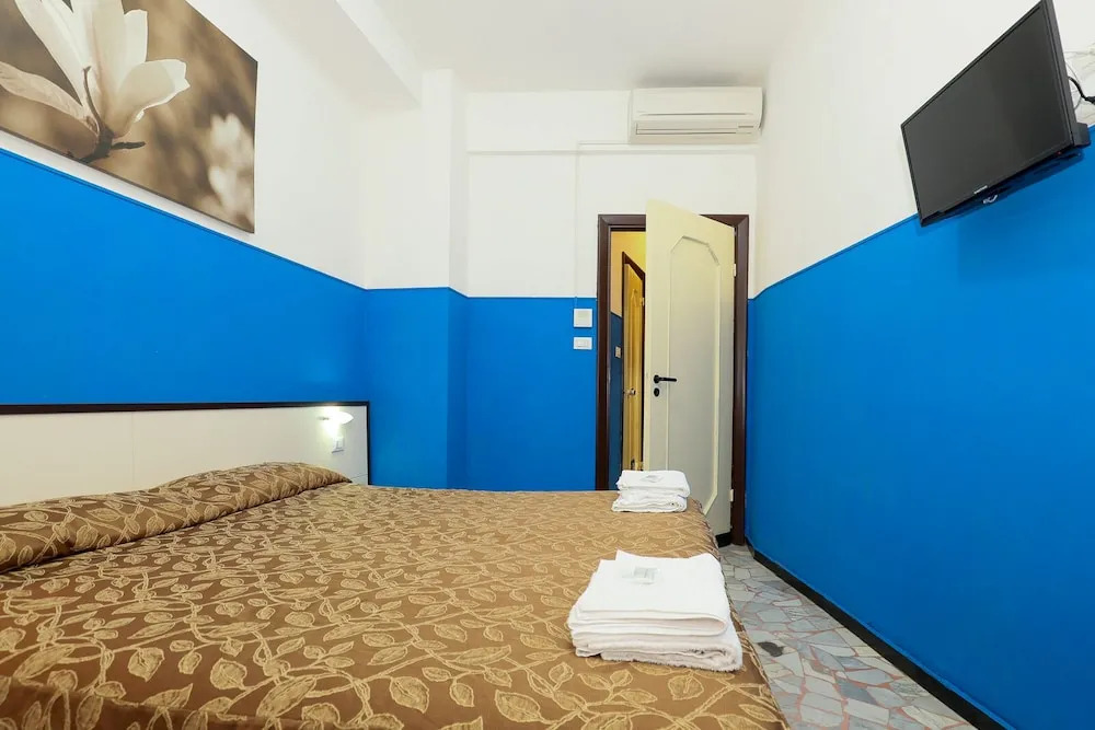 Mini Hotel