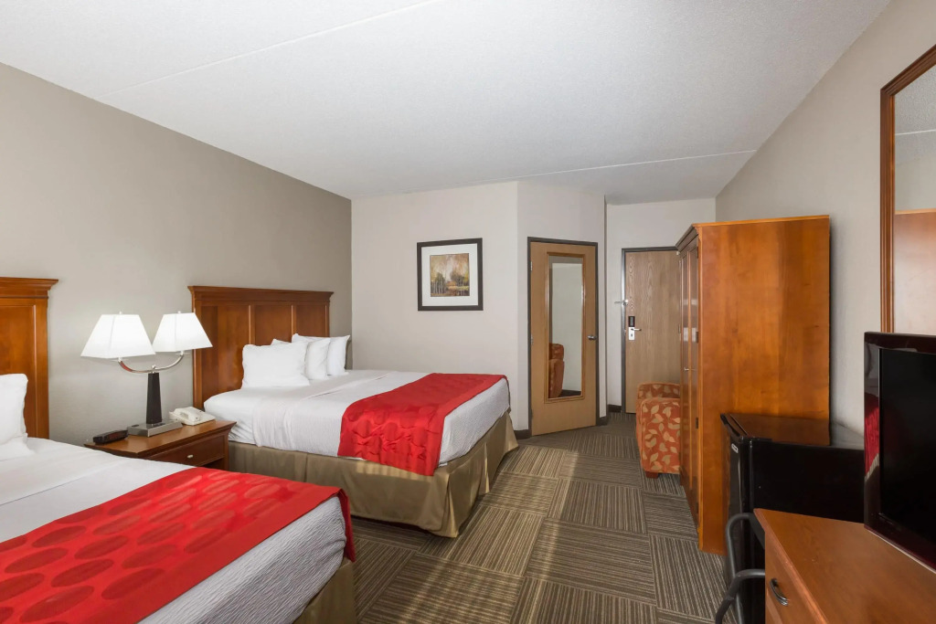 Ramada by Wyndham Platte City KCI Airport