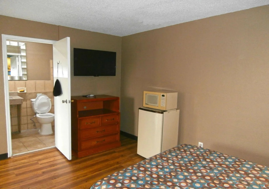 Americas Best Value Inn-Savannah