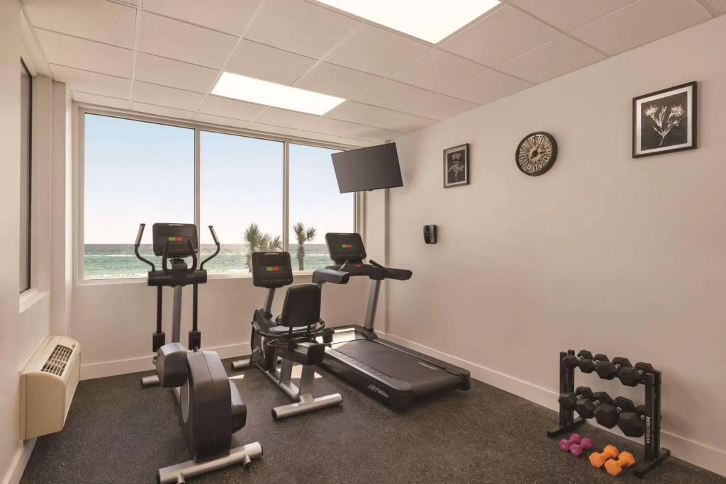 Radisson Beachfront Hotel - Panama City Beach