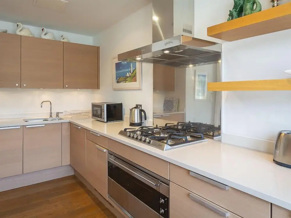 7 Dart Marina