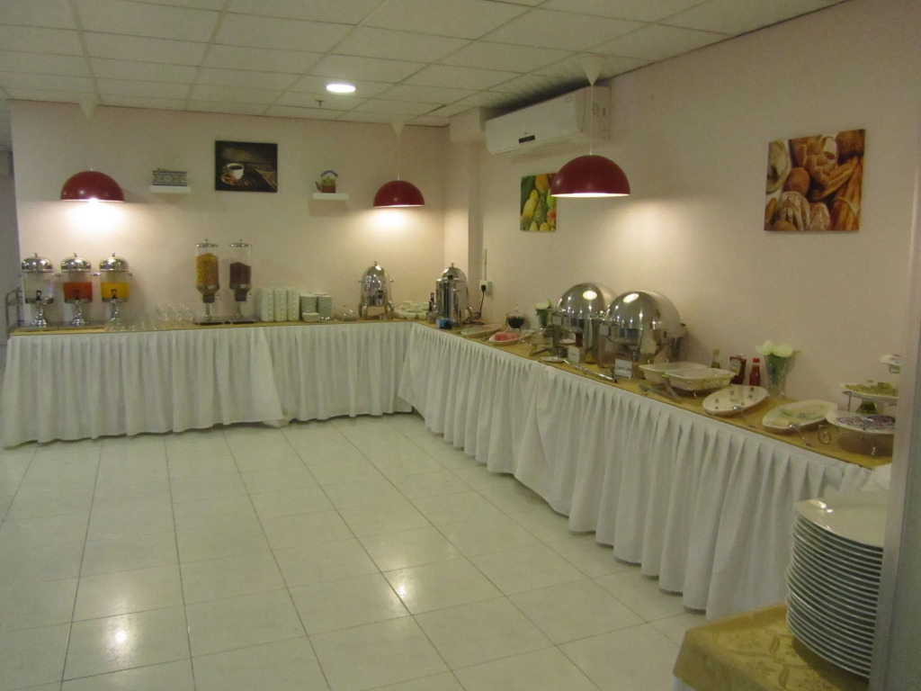 JW Inn Hotel