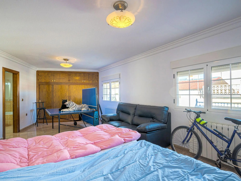 Pretty Holiday Home in San miguel de salinas with Pool