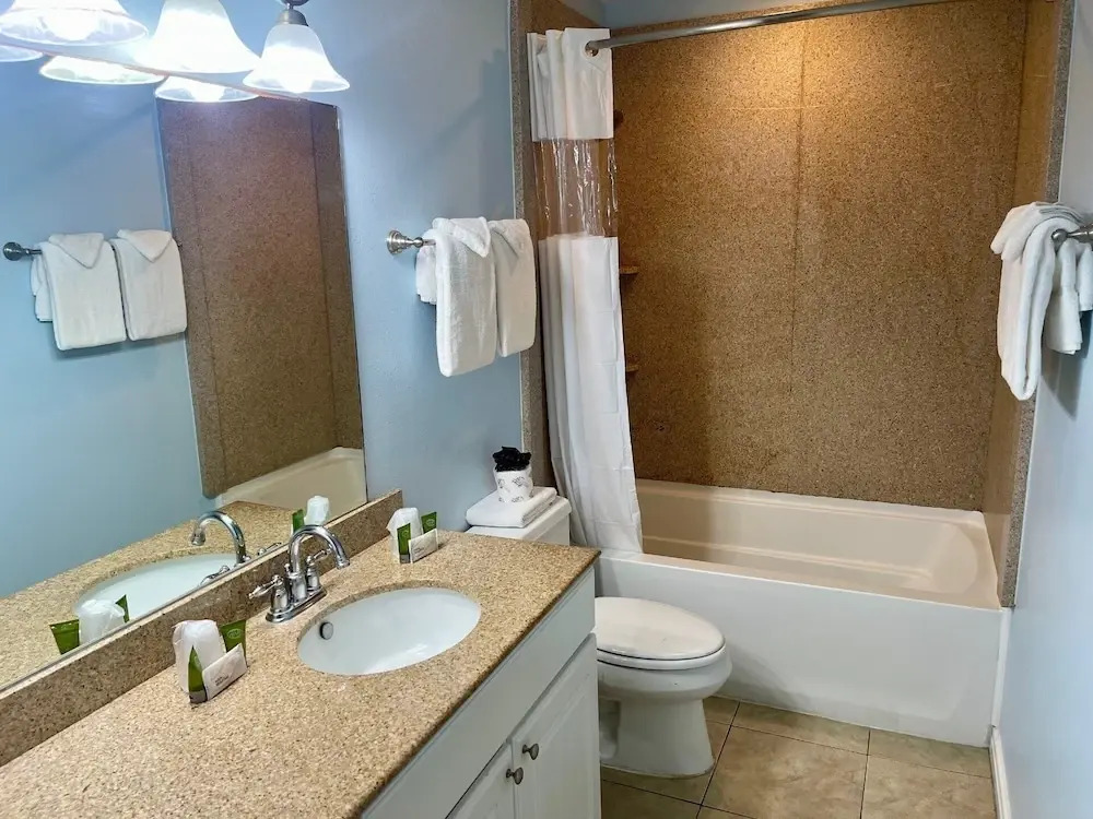 Beachgate Condo Suites And Hotel 526+527a+527b 3 Bedroom Condo