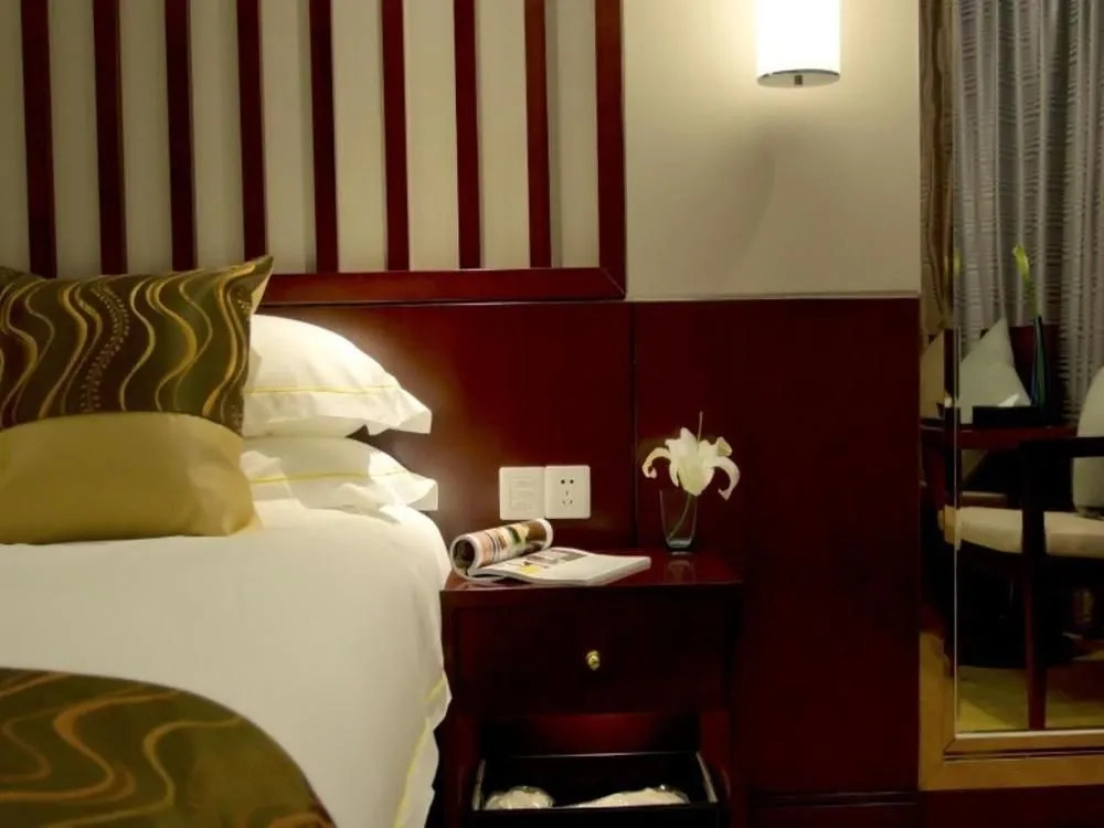 New Era Hotel