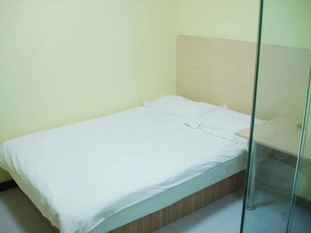 Qingdao Peninsula Impression Business Hotel