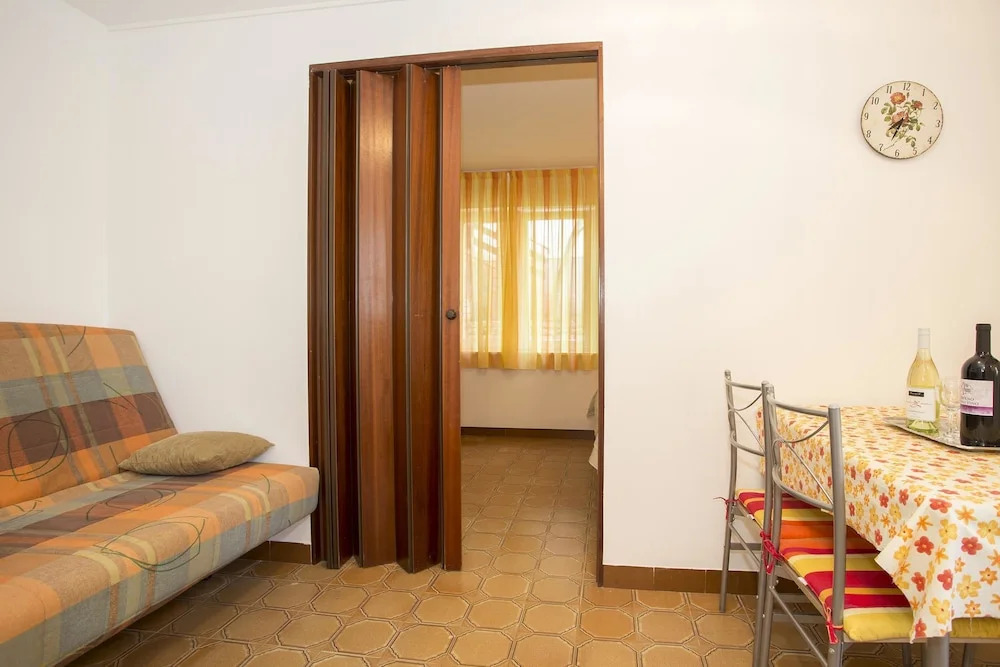 Apartments Kamelia 2110