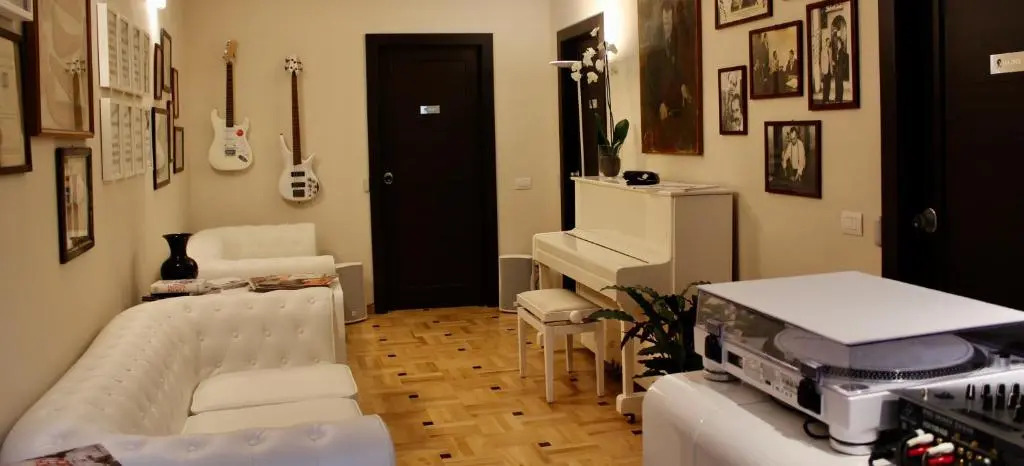 Atelier Musicale Suites