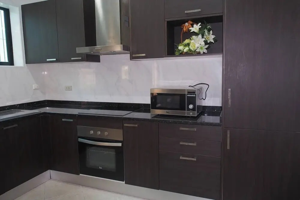 2 Bed Majestic Villa Near Beach