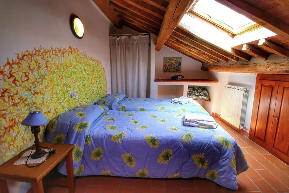 Cottage in Tuscany With Patio
