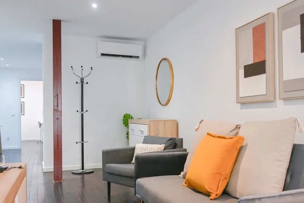 M Sen1692 Amplio Apartamento con Balc n en Calle