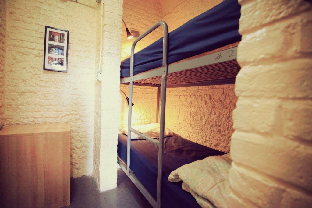 Saintlo Ottawa Jail Hostel