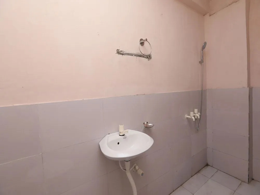 Hotel Tejasvi by OYO Rooms