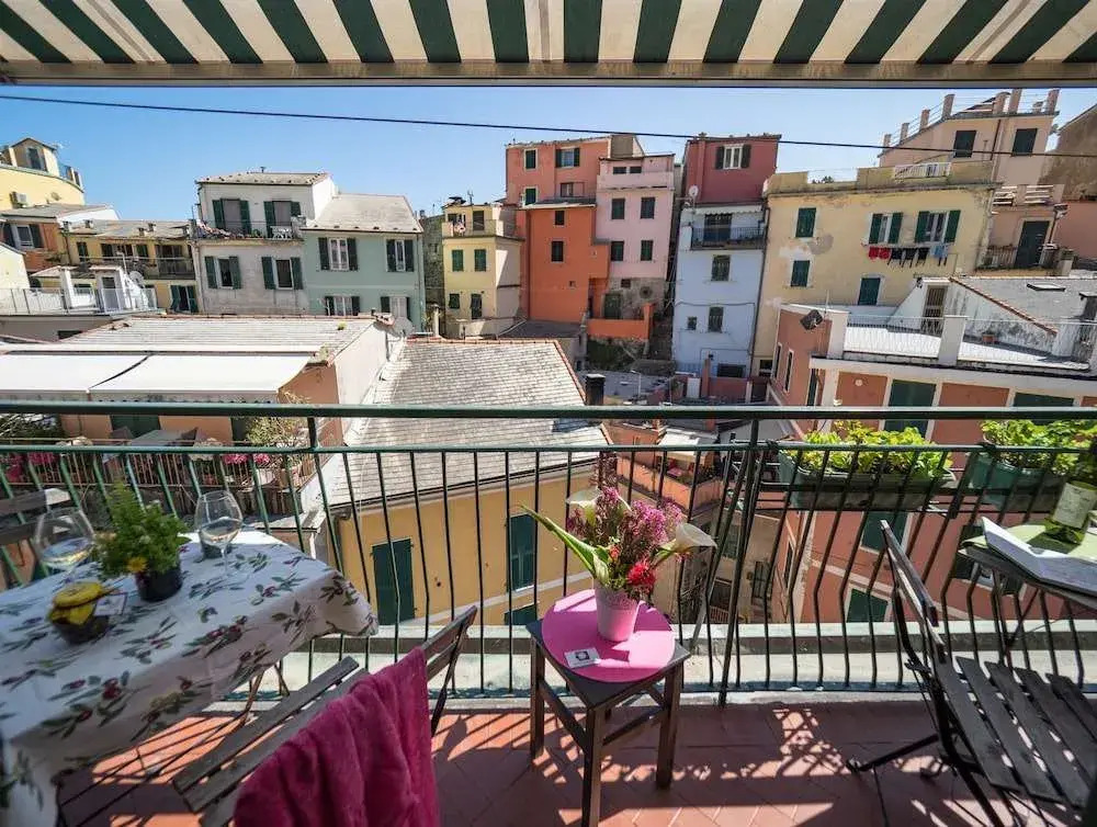 Recanissu Apartment with Balcony & AC