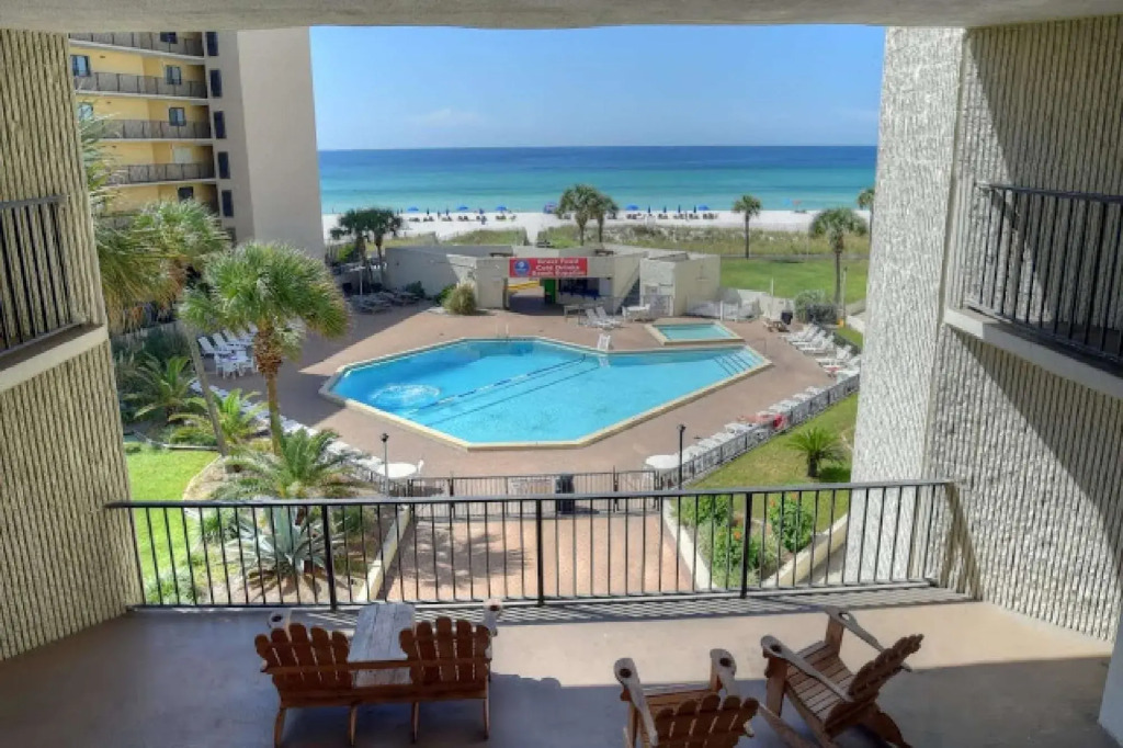414 Top of the Gulf