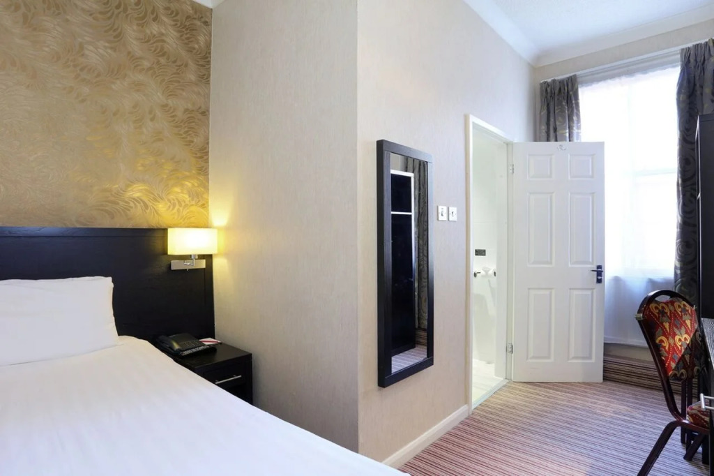 Hallmark Inn Chester