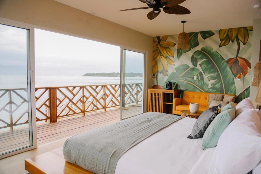 Bocas Surf School & Guest House