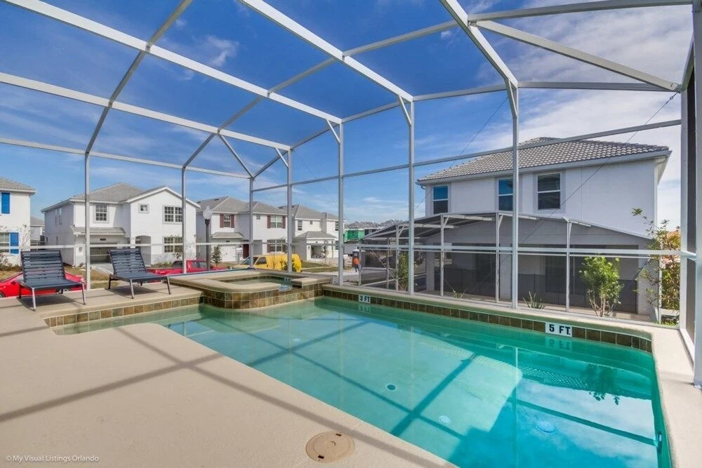 Amazing House! - Champions Gate -1561TL