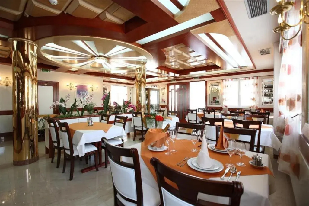 Hotel Trogir Palace
