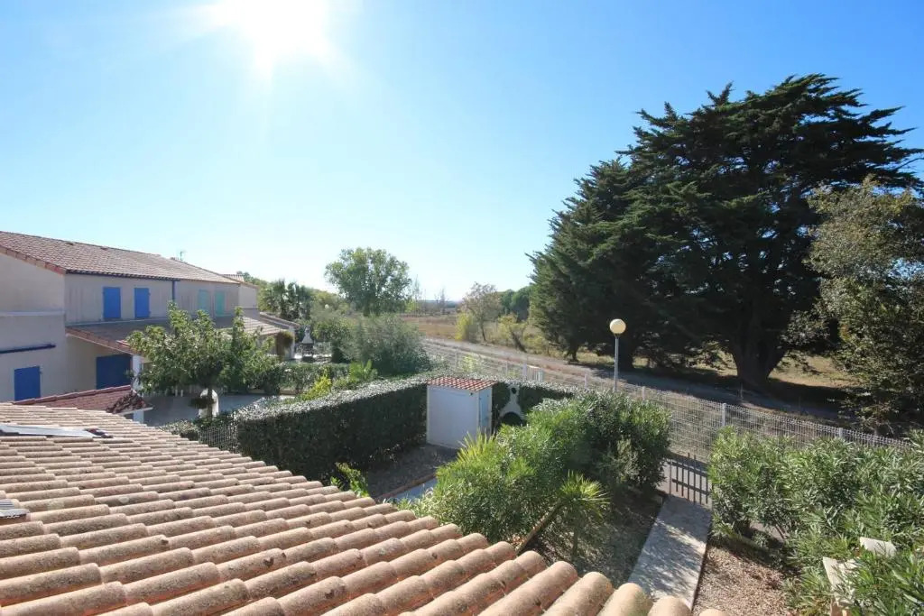 Belle villa 2 chambres terrasse parking privatif vue réserve dans résidence sécurisée avec piscine commune 800 m de la mer LRCS76