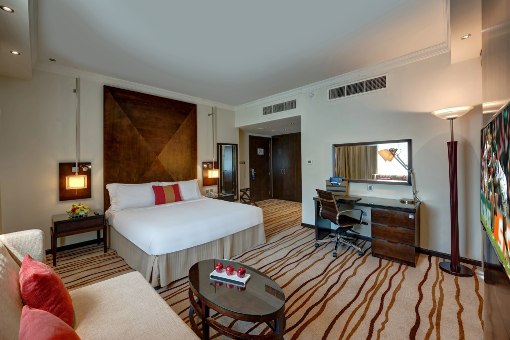 Отель Radisson Blu Barsha Heights