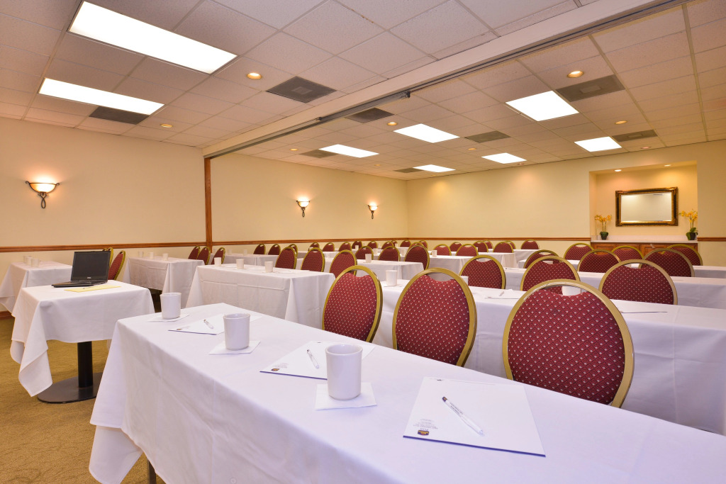 Best Western Plus Thousand Oaks Inn
