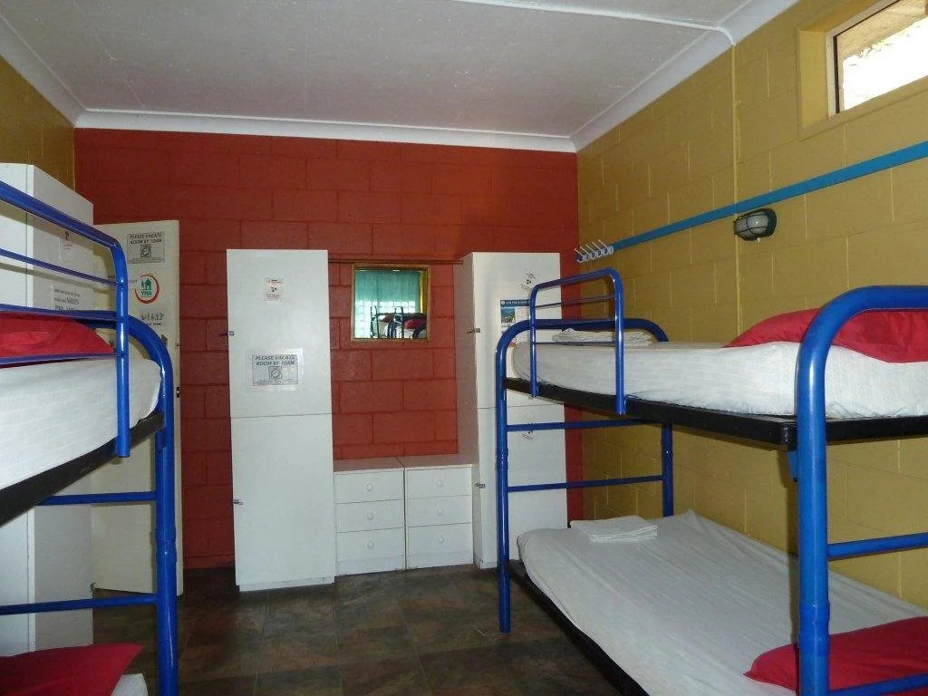 Batemans Bay Holiday Park & Hostel