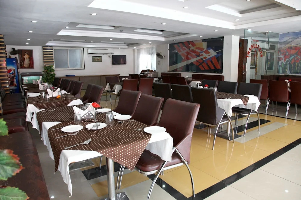 OYO 3075 Hotel RK Residency