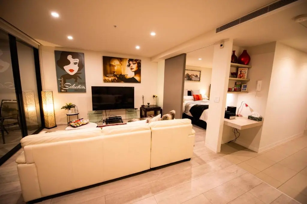 Modern, Clean, Luxury at the Right Price.....